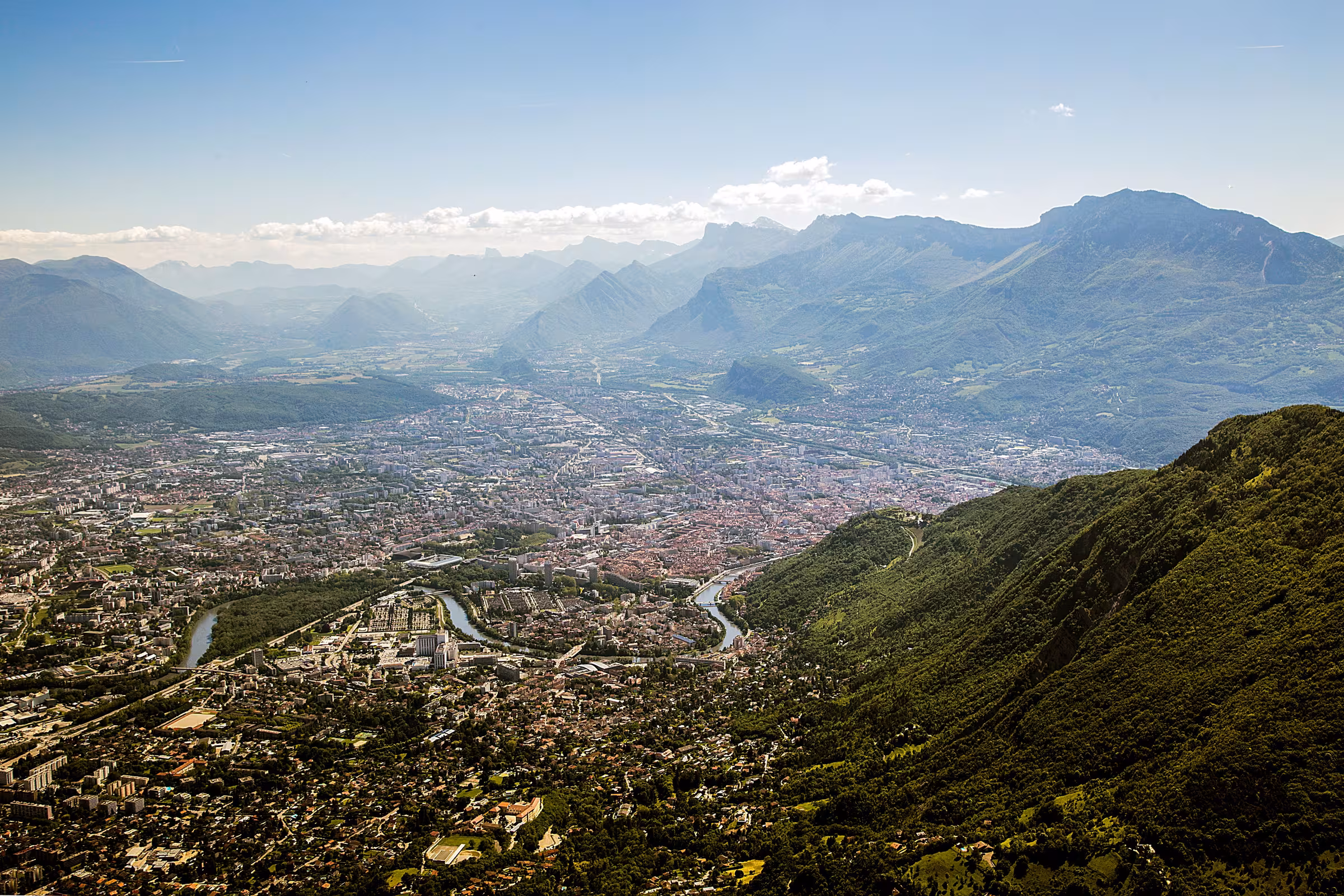 Private Jet & Inflight Catering CMF LFLB Chambéry-Savoie | SkyDine