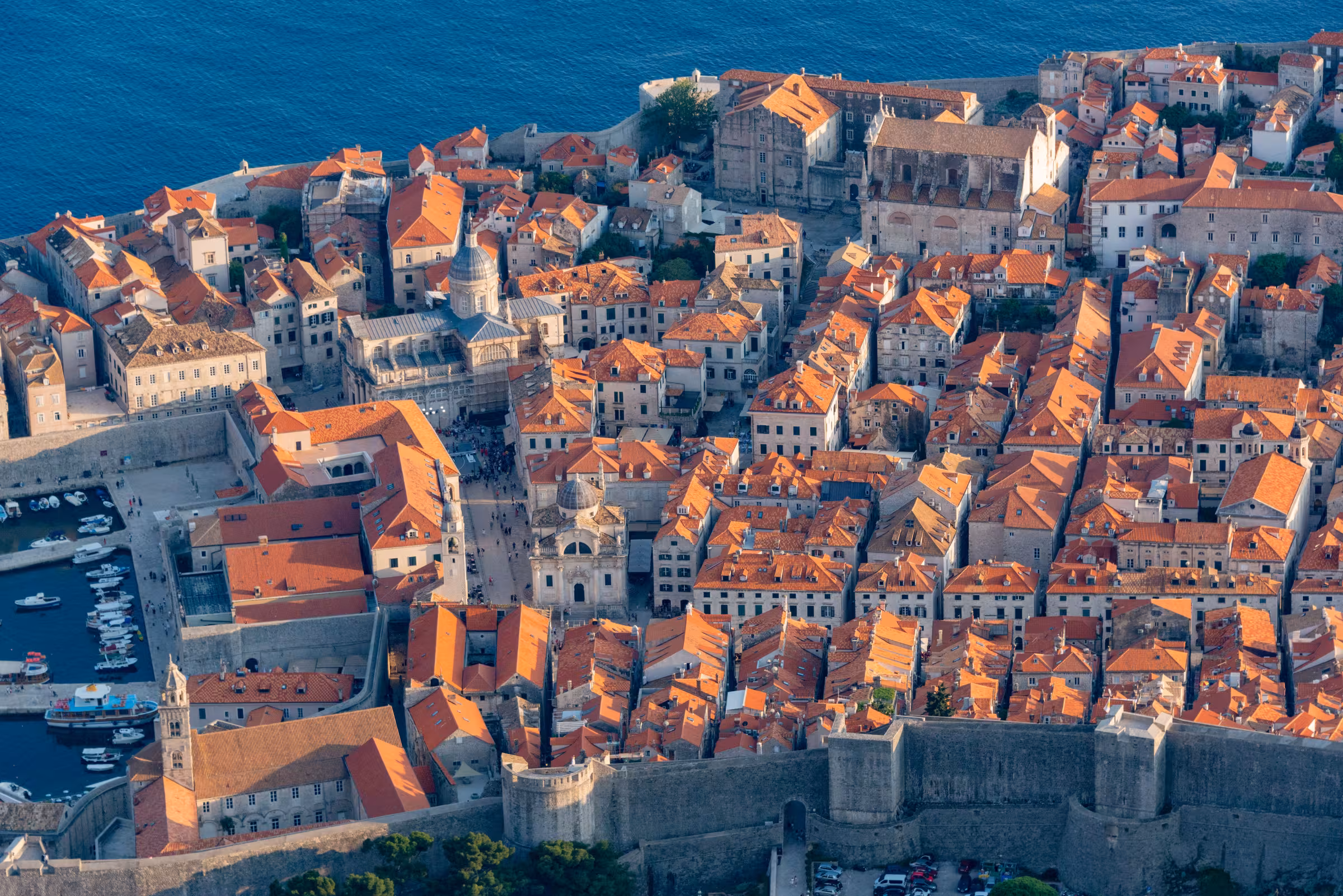 Private Jet & Inflight Catering DBV LDDU Dubrovnik | SkyDine